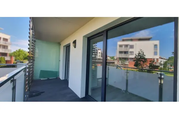 kołobrzeski, Kołobrzeg, Bałtycka, Nowy Apartament blisko morza z tarasem i ogródkiem.