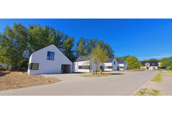 gryficki, Trzebiatów, Nowy dom wolnostojący w Trzebiatowie
