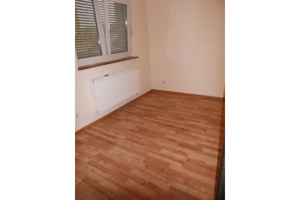 zgorzelecki, Bogatynia, Tadeusza Kościuszki, Dom wolnostojący z lokalem handlowym