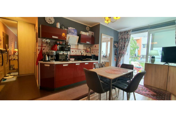 kołobrzeski, Kołobrzeg, Zachodnia, Bałtycka, Przytulny apartament blisko morza.