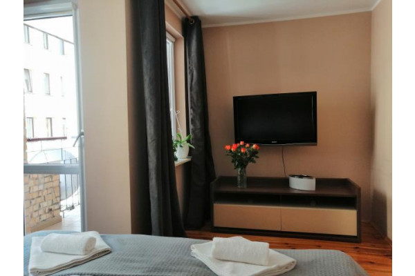 kołobrzeski, Kołobrzeg, Gierczak Emilii, Do wynajęcia 3 pokoje , centrum