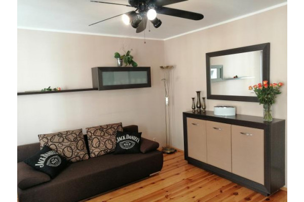 kołobrzeski, Kołobrzeg, Gierczak Emilii, Do wynajęcia 3 pokoje , centrum