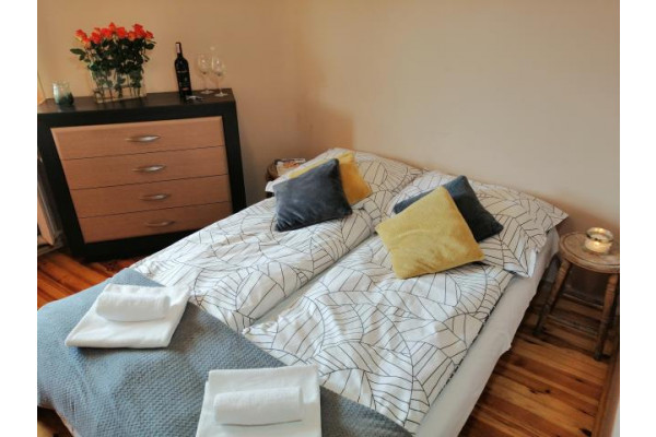 kołobrzeski, Kołobrzeg, Gierczak Emilii, Do wynajęcia 3 pokoje , centrum