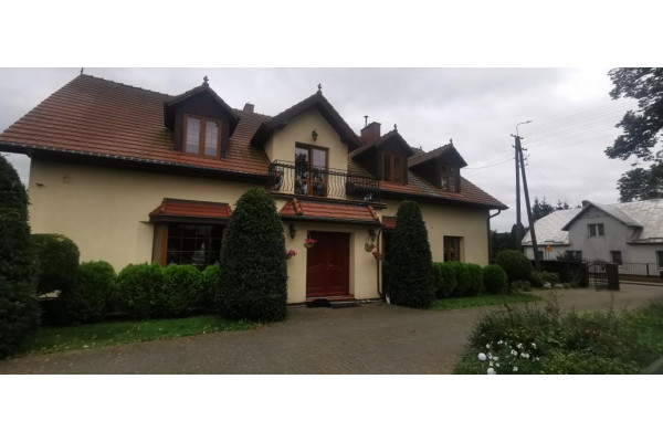 kołobrzeski, Gościno, Atrakcyjna, zabudowana posiadłość w m. Robuń