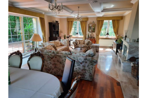 kołobrzeski, Gościno, Atrakcyjna, zabudowana posiadłość w m. Robuń