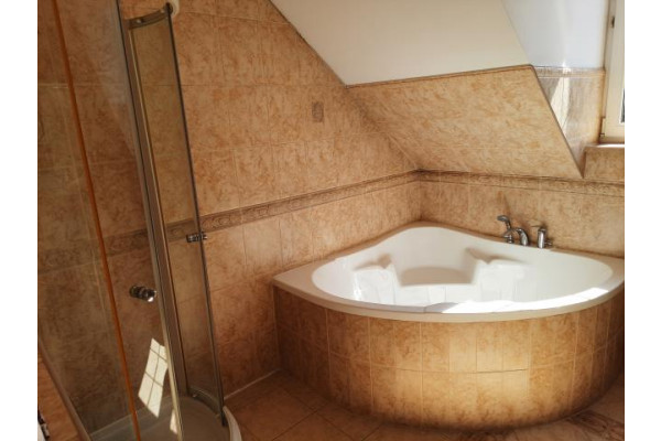 kołobrzeski, Gościno, Atrakcyjna, zabudowana posiadłość w m. Robuń