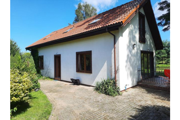 kołobrzeski, Gościno, Atrakcyjna, zabudowana posiadłość w m. Robuń