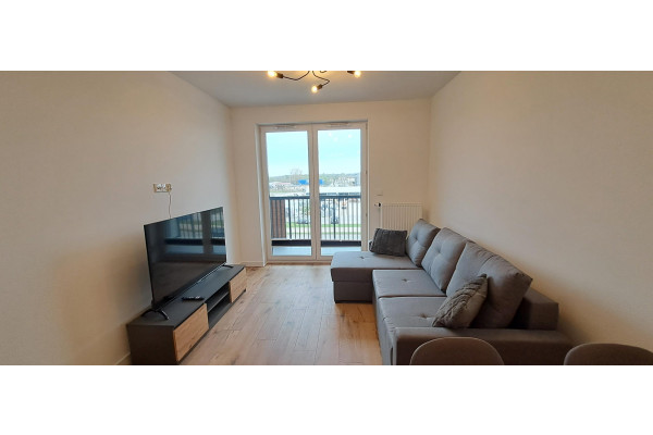 kołobrzeski, Kołobrzeg, Centrum, Żurawia, Nowe mieszkanie z garażem- wynajem na  sezon letni.