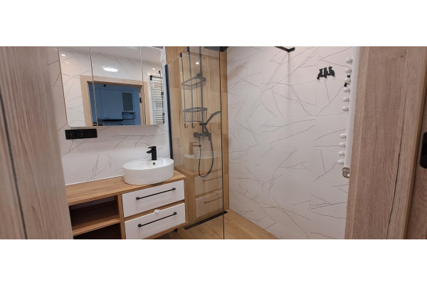 kołobrzeski, Kołobrzeg, Centrum, Żurawia, Nowe mieszkanie z garażem- wynajem na  sezon letni.