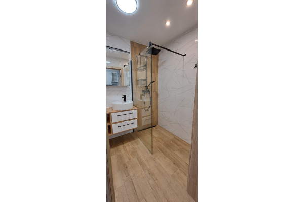 kołobrzeski, Kołobrzeg, Centrum, Żurawia, Nowe mieszkanie z garażem- wynajem na  sezon letni.