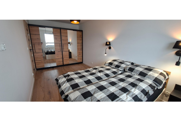 kołobrzeski, Kołobrzeg, Centrum, Żurawia, Nowe mieszkanie z garażem- wynajem na  sezon letni.